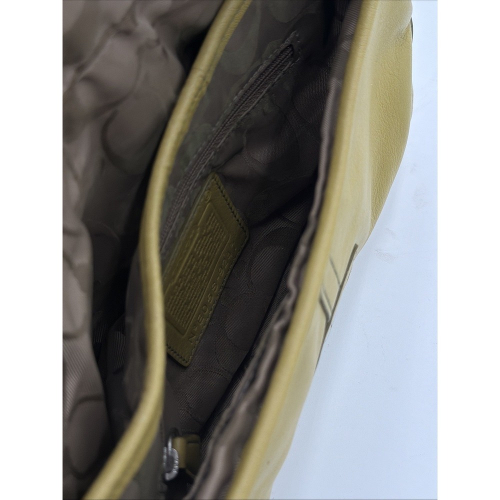 Rare Coach Vintage SMALL 9247 Lime Green Soho Y2K Leather Shoulder Bag - Picture 13 of 13